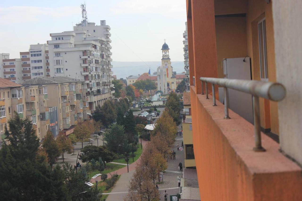 Criss Home Bulevard Алба Юлия Екстериор снимка